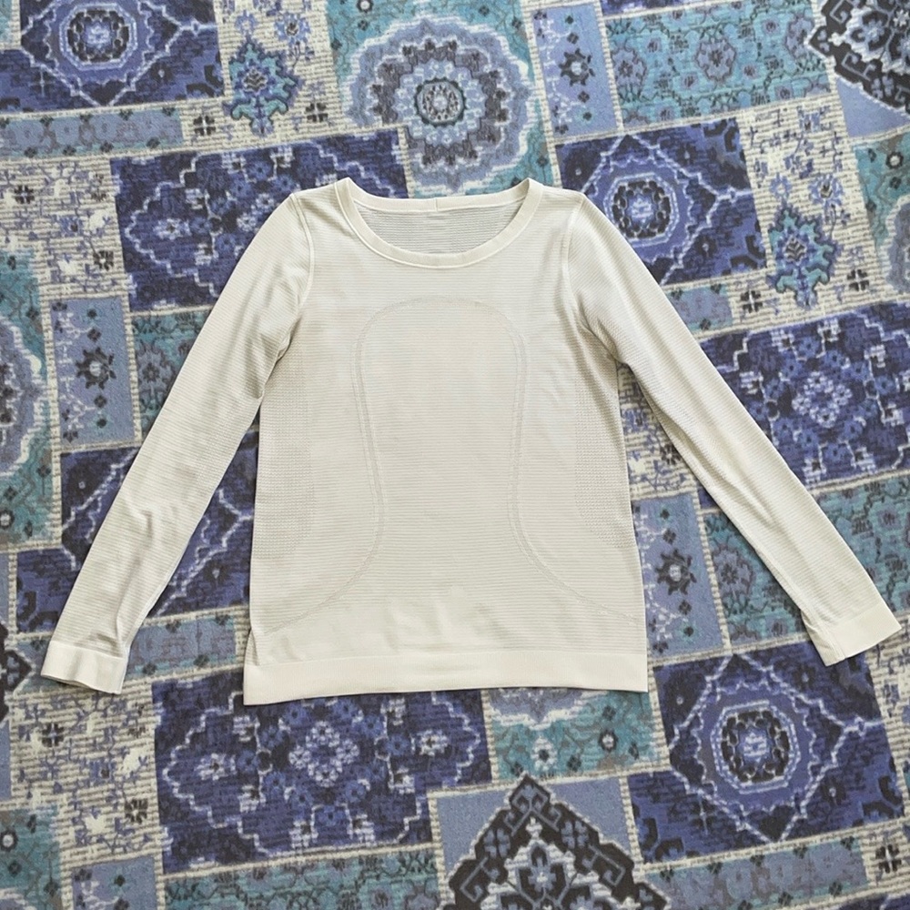 White Lululemon long sleeve